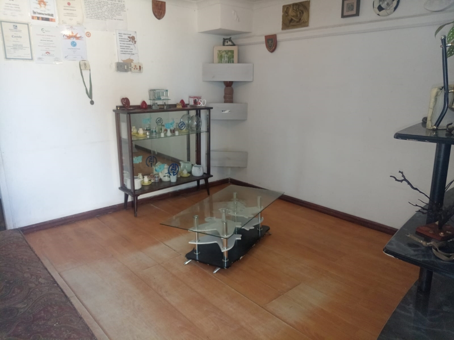 2 Bedroom Property for Sale in Manenberg Western Cape